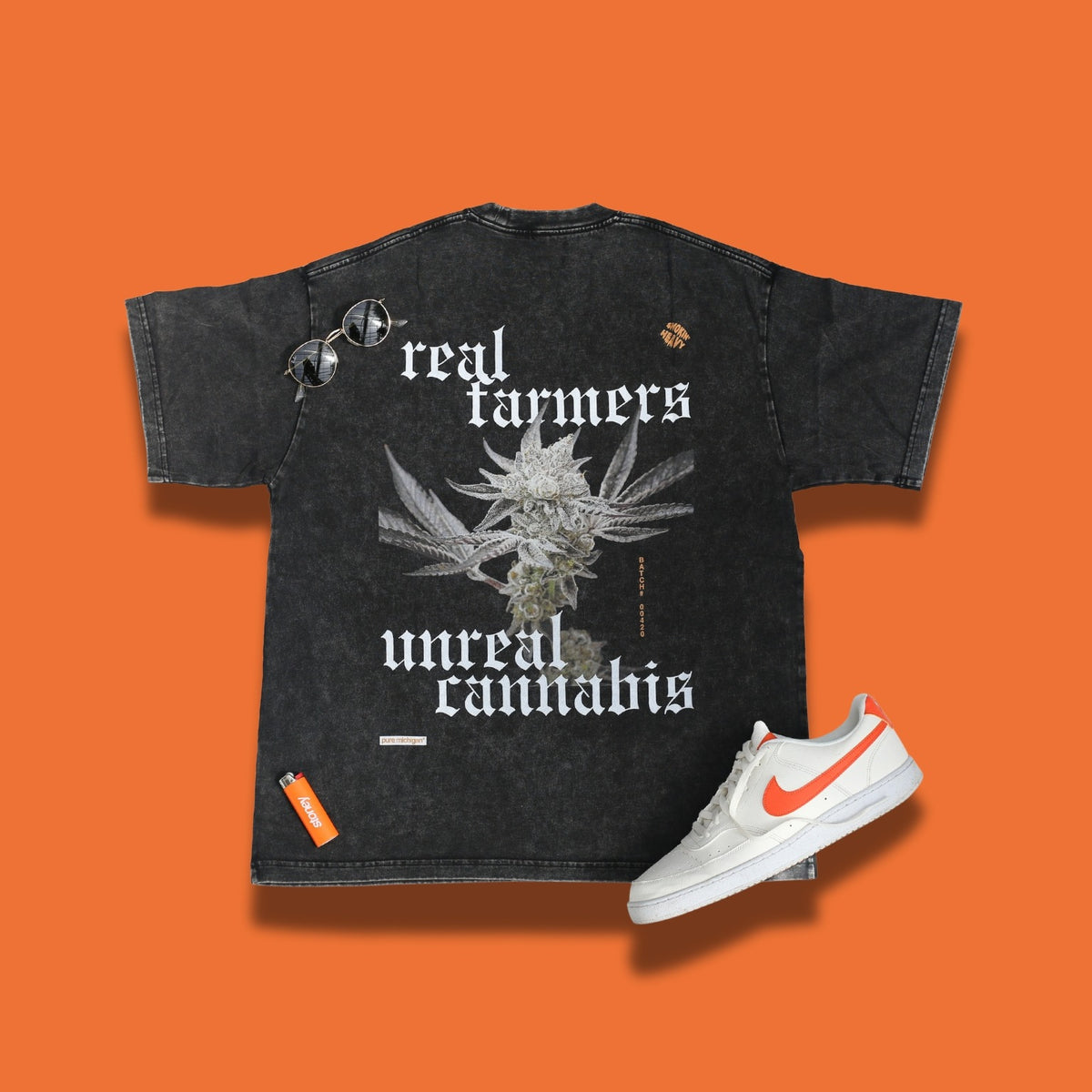 Stoney Real Farmers, Unreal Cannabis Heavyweight Tee
